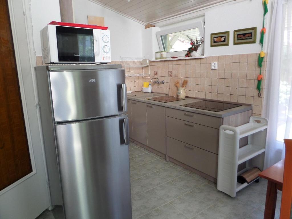 Bori Apartmanok Hajduszoboszlo Luaran gambar