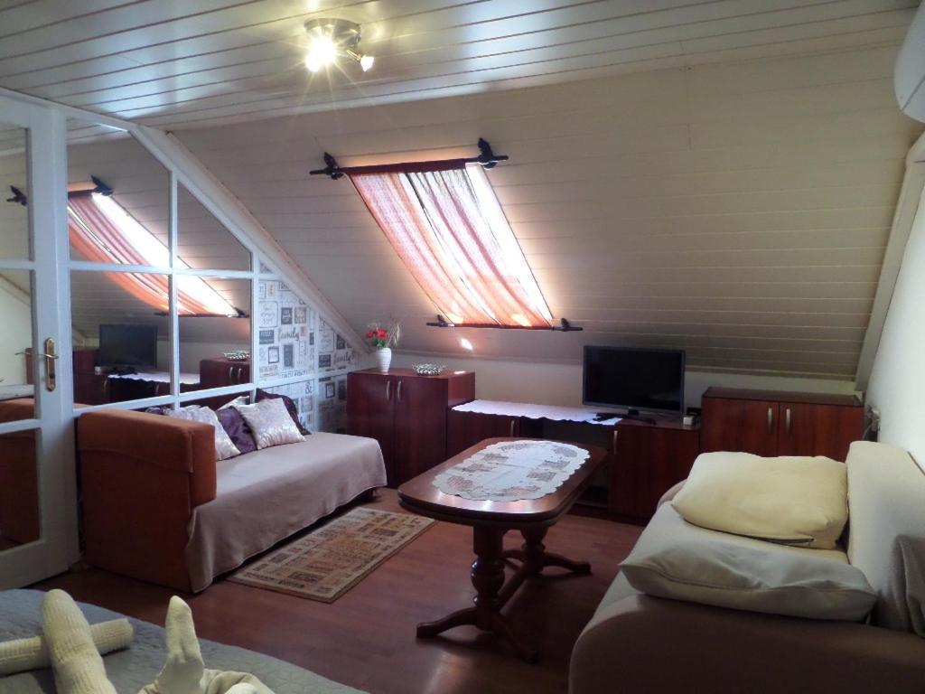 Bori Apartmanok Hajduszoboszlo Luaran gambar